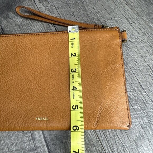 Fossil Wristlet‎ Wallet Genuine Leather Embossed Tan Inner Pocket Zip Pouch 6x9" - Picture 6 of 7